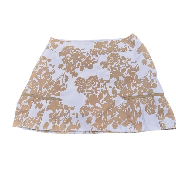 Golftini Grace Tan White Floral Golf Skort Shorts Size 4 Stretch Athleisure NWOT - Picture 5 of 10